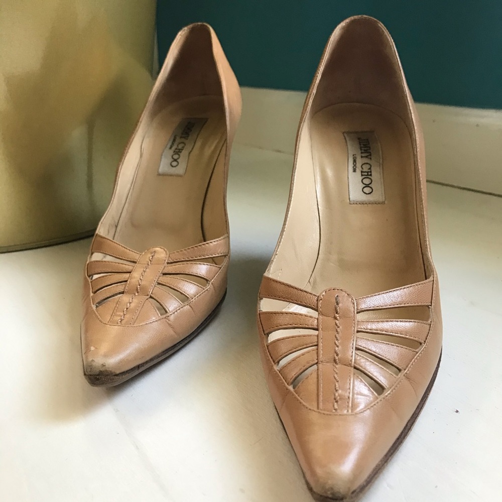 JIMMY CHOO Nude Leather Pump Heels With Cutouts Pointy Toe